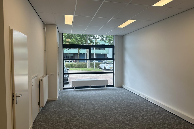 KantoorruimteaanA. van Leeuwenhoekweg 38 A 6<br/> inAlphen aan den Rijn