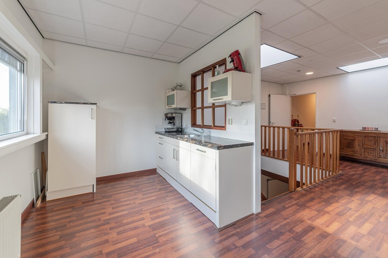 KantoorruimteaanZadelmakerstraat 64<br/> inVelserbroek