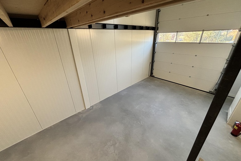 BedrijfsruimteaanArnoud van Gelderweg 95 t<br/> inGrave