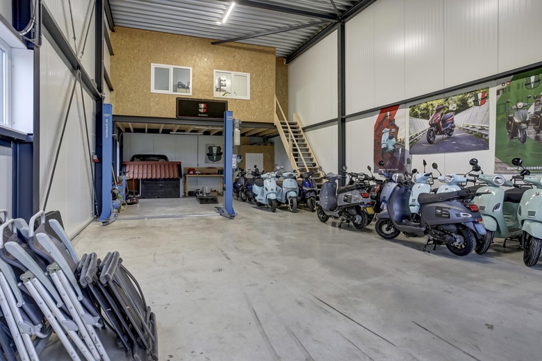 BedrijfsruimteaanPilootweg 11<br/> inStavenisse