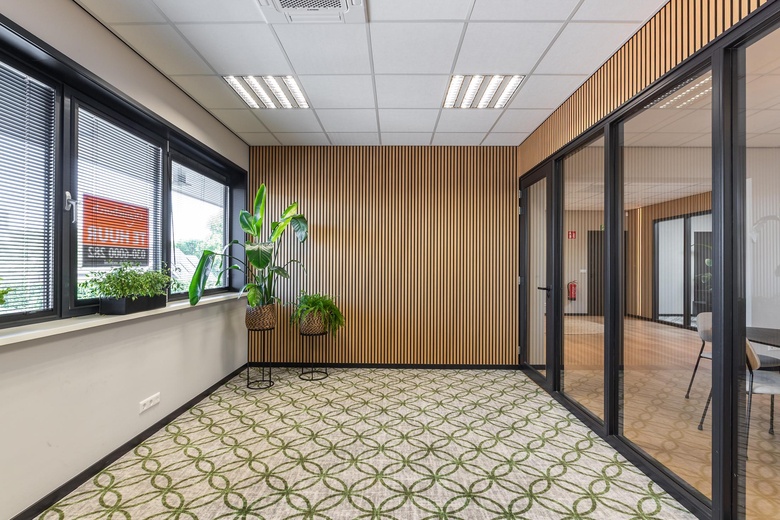 BedrijfsruimteaanBoerhaaveweg 48en 50<br/> inIJsselstein