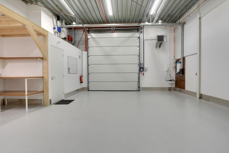 BedrijfsruimteaanAmbachtsweg 9<br/> inElst