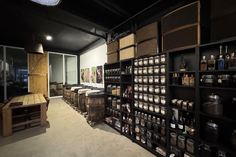 BedrijfsruimteaanRidderkerkstraat 69 - 71<br/> inRotterdam