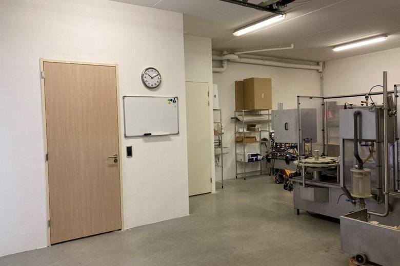 BedrijfsruimteaanSchuit 16 G<br/> inOudkarspel