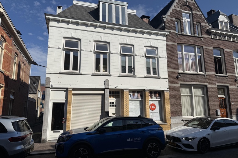 Bekijk foto Winkelruimte aan de Molenstraat 99 a in Roosendaal