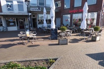Bekijk foto 1 van eenheid 1 aan de Eenhoornplantsoen 8 in Oostburg