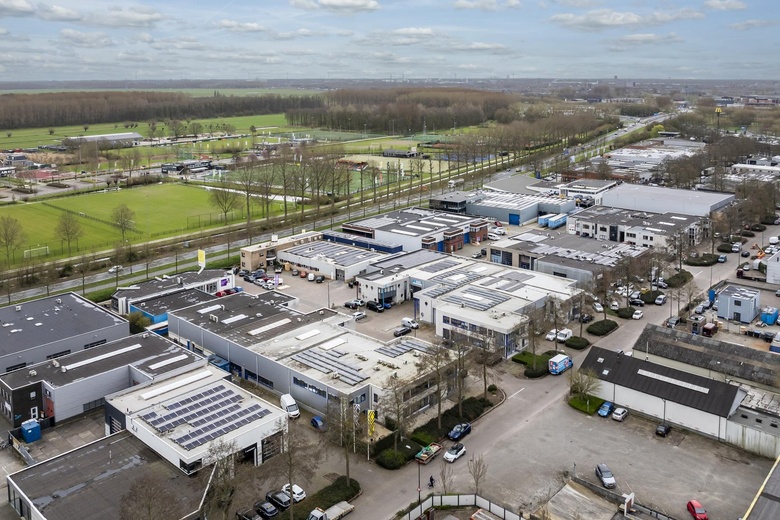BedrijfsruimteaanOhmweg 11<br/> inAlblasserdam BedrijfsruimteaanOhmweg 11<br/> inAlblasserdam