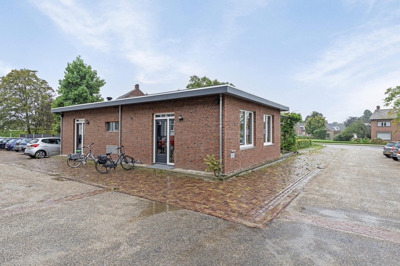 KantoorruimteaanZuivelweg 2 C<br/> inLeunen KantoorruimteaanZuivelweg 2 C<br/> inLeunen