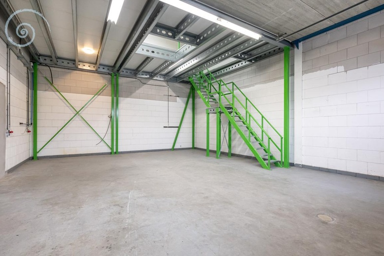 BedrijfsruimteaanWatertoren 41 d<br/> inDirksland