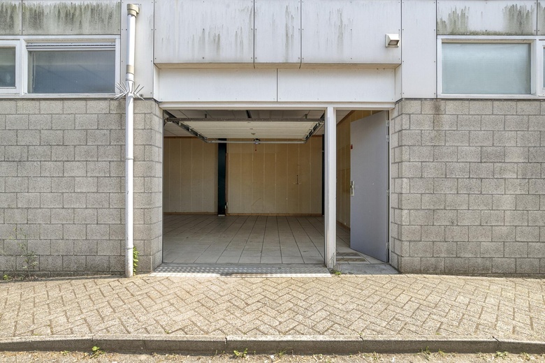 WinkelruimteaanKruisweg 989<br/> inHoofddorp