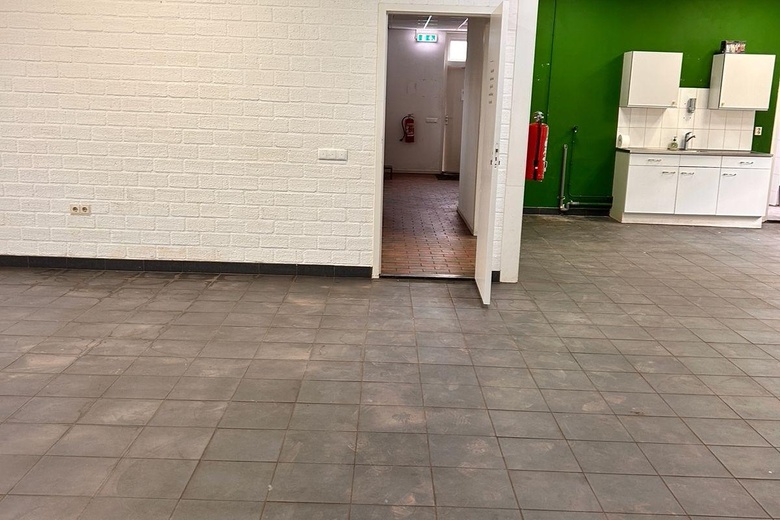 BedrijfsruimteaanBinnenhaven 28<br/> inEnschede BedrijfsruimteaanBinnenhaven 28<br/> inEnschede