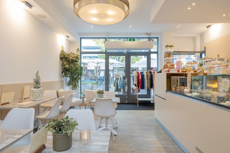 WinkelruimteaanKanaalstraat 68<br/> inLisse