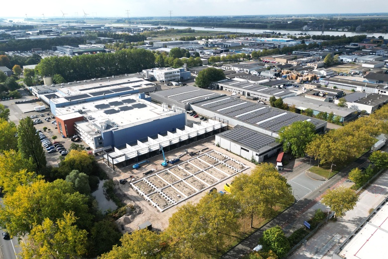 BedrijfsruimteaanKamerlingh Onnesweg 2 A 2<br/> inDordrecht BedrijfsruimteaanKamerlingh Onnesweg 2 A 2<br/> inDordrecht