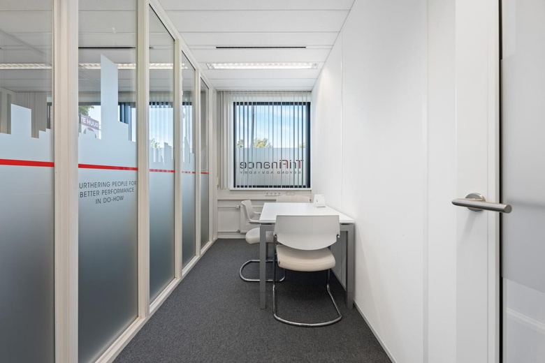 KantoorruimteaanStationsplein 1<br/> inZwijndrecht