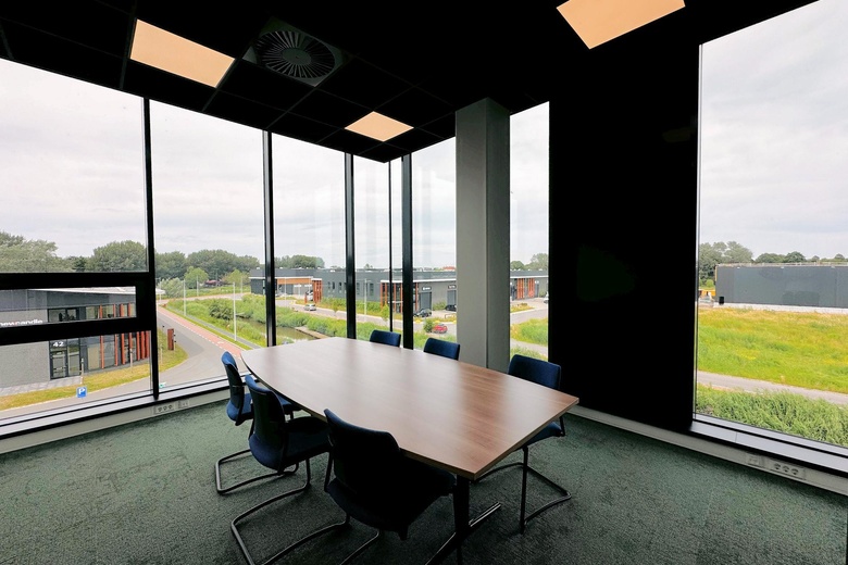 KantoorruimteaanKringloopweg 1<br/> inHendrik-Ido-Ambacht