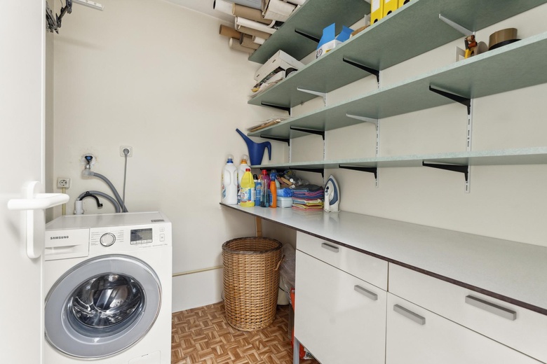 BedrijfsruimteaanFioringrasstraat 1 - 3<br/> inAlmere BedrijfsruimteaanFioringrasstraat 1 - 3<br/> inAlmere
