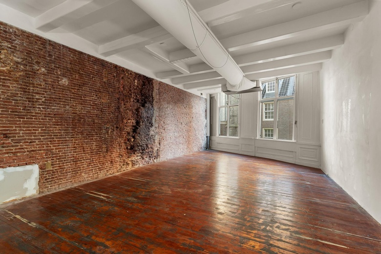 WinkelruimteaanWarmoesstraat 89<br/> inAmsterdam