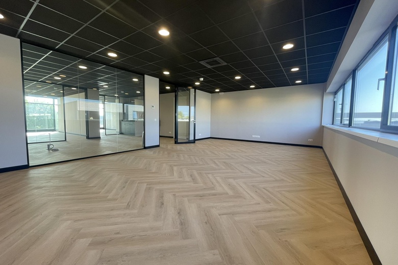 BedrijfsruimteaanLorentzstraat 15 BU5<br/> in's-Gravenzande BedrijfsruimteaanLorentzstraat 15 BU5<br/> in's-Gravenzande