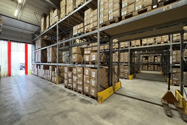 BedrijfsruimteaanBurgemeester Smeetsweg 6<br/> inZoeterwoude