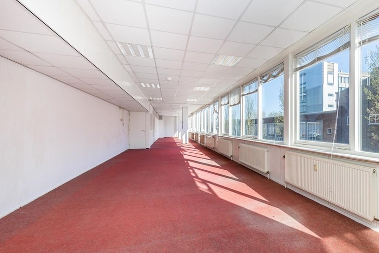 KantoorruimteaanPiekstraat 15 35<br/> inRotterdam KantoorruimteaanPiekstraat 15 35<br/> inRotterdam