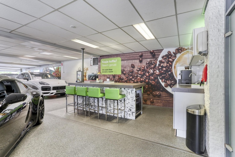 BedrijfsruimteaanA. van Leeuwenhoekweg 1 - 5<br/> inAlphen aan den Rijn