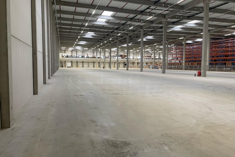 BedrijfsruimteaanRietgraaf 8<br/> inOosterhout