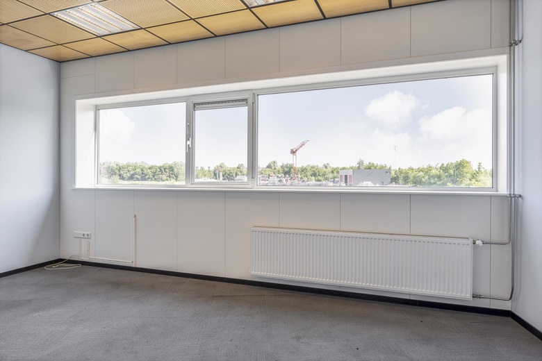 BedrijfsruimteaanDe Serpeling 15<br/> inLelystad BedrijfsruimteaanDe Serpeling 15<br/> inLelystad