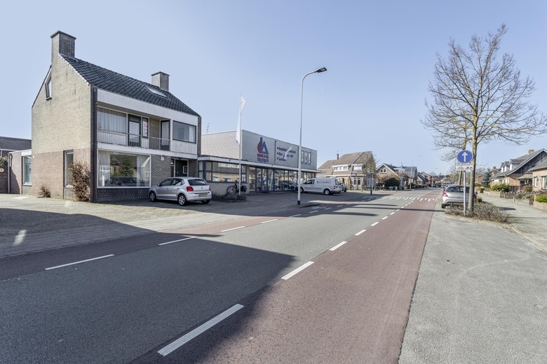 BedrijfsruimteaanOldenzaalsestraat 27 - 29<br/> inLosser