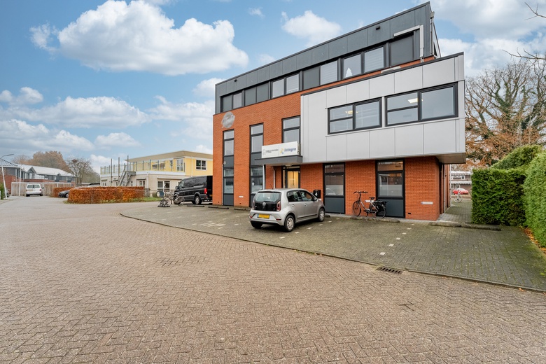 KantoorruimteaanZwingel 4<br/> inHardenberg KantoorruimteaanZwingel 4<br/> inHardenberg