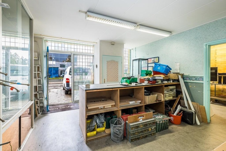 BedrijfsruimteaanHeulweg 1<br/> inPijnacker BedrijfsruimteaanHeulweg 1<br/> inPijnacker