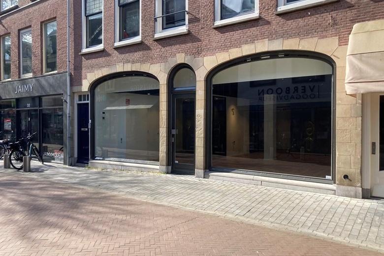 Bekijk foto 1 van Voorstraat 30 Bekijk foto 1 van Voorstraat 30