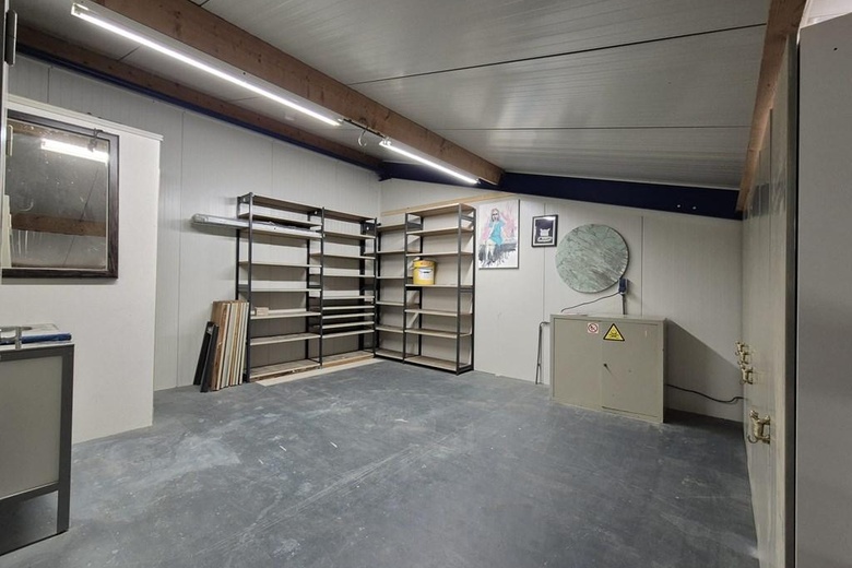 BedrijfsruimteaanDriebanweg 4 N<br/> inHem