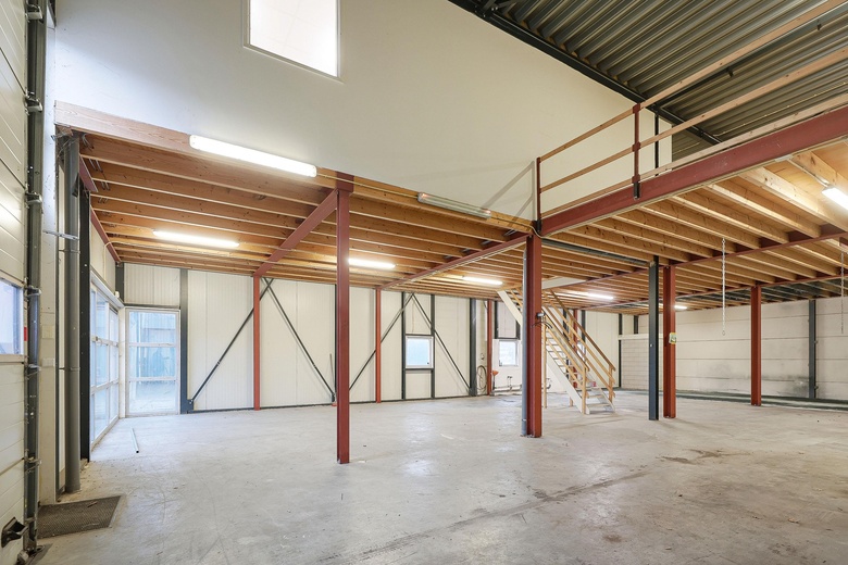 BedrijfsruimteaanAngstelpark 201<br/> inNieuwersluis