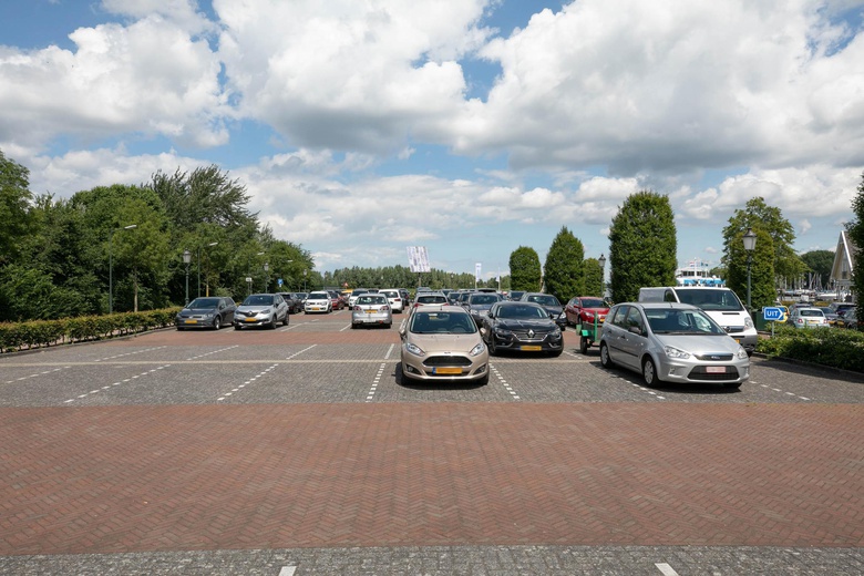 KantoorruimteaanZwaardklamp 3<br/> inHuizen KantoorruimteaanZwaardklamp 3<br/> inHuizen