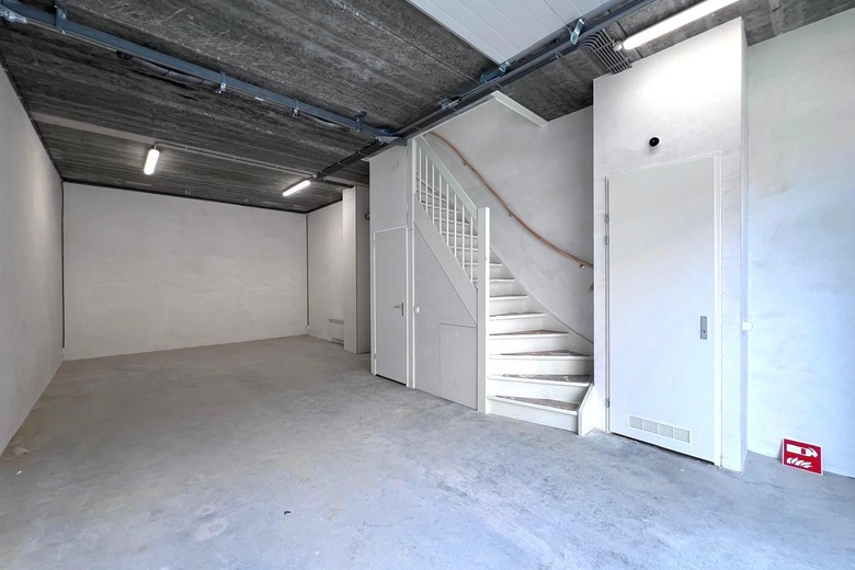 BedrijfsruimteaanNijverheidslaan 4 D<br/> inWeesp