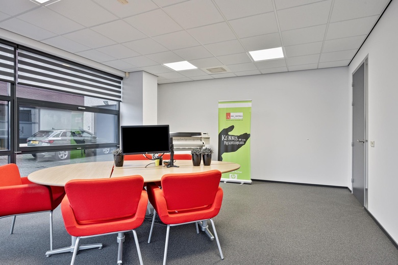 KantoorruimteaanElzenweg 33<br/> inWaalwijk