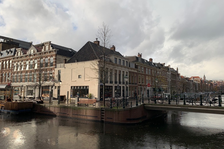 Bekijk foto 1 van Toussaintkade 1