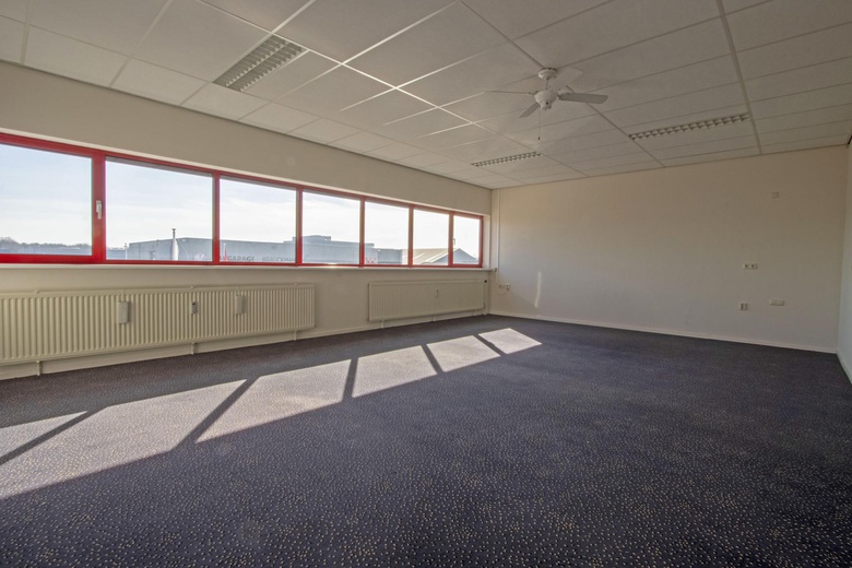 KantoorruimteaanDe Hulst 16<br/> inOostrum