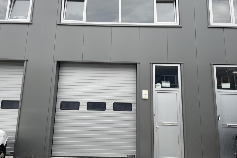 BedrijfsruimteaanIndustrieweg 1 17<br/> inZoetermeer