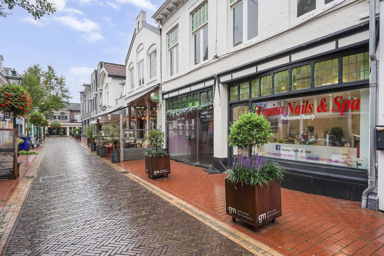 BedrijfsruimteaanNassaustraat 5<br/> inBussum