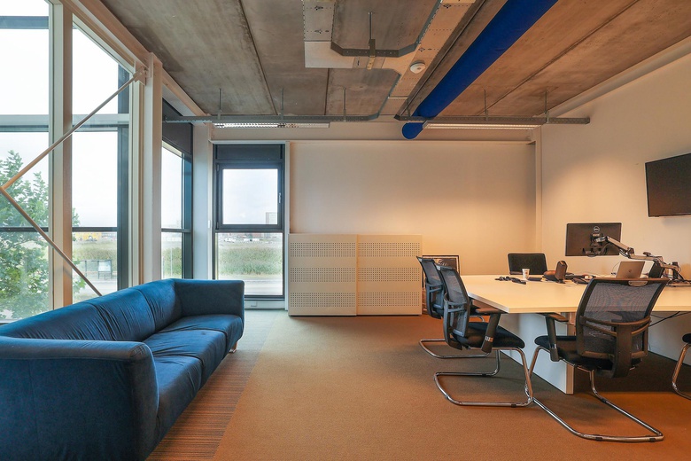 BedrijfsruimteaanKoperstraat 42<br/> inAlmere BedrijfsruimteaanKoperstraat 42<br/> inAlmere
