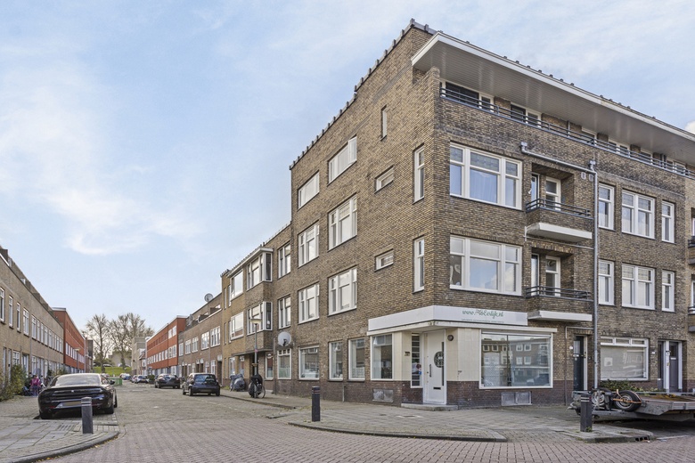 Bekijk foto Winkelruimte aan de Van 's-Gravesandestraat 55 in Schiedam