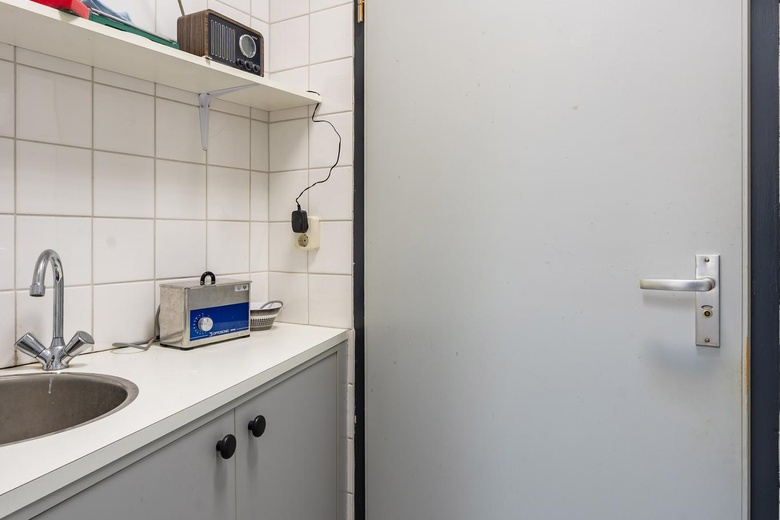 WinkelruimteaanLindenlaan 18 a<br/> inHuizen WinkelruimteaanLindenlaan 18 a<br/> inHuizen
