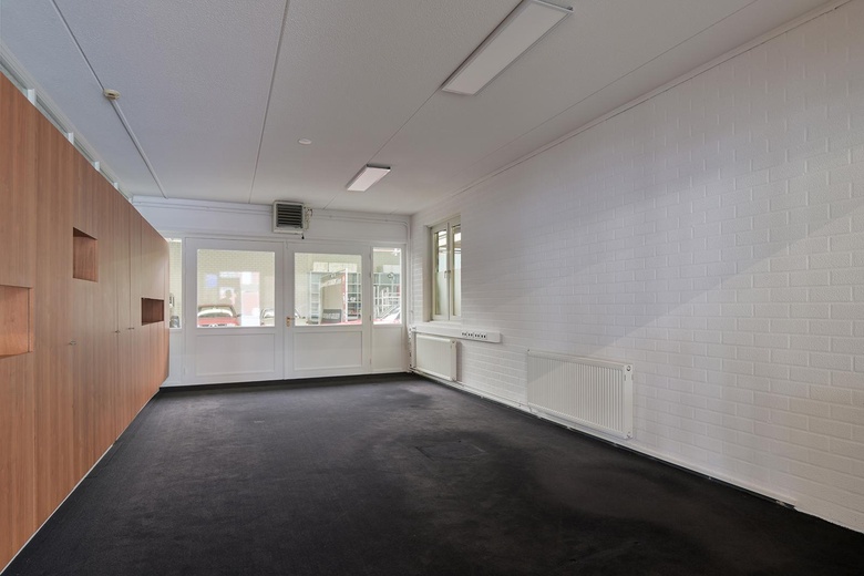 BedrijfsruimteaanHofkamp 31<br/> inGeleen BedrijfsruimteaanHofkamp 31<br/> inGeleen