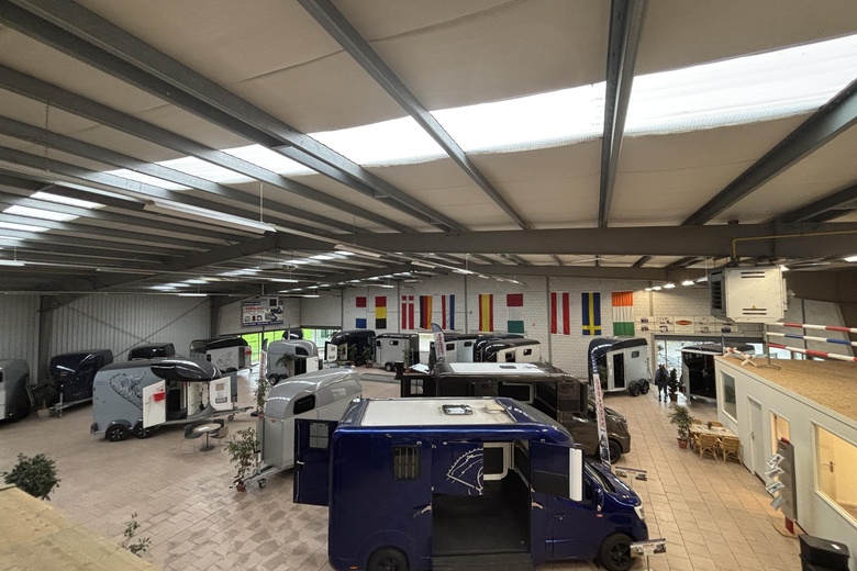 BedrijfsruimteaanVenneperweg 1037 B<br/> inNieuw-Vennep