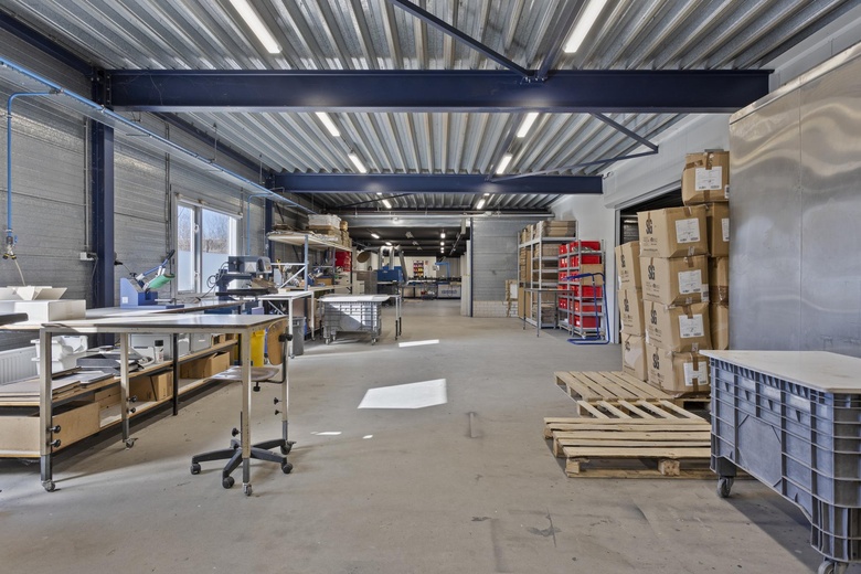BedrijfsruimteaanEerste Zeine 86 a<br/> inWaalwijk BedrijfsruimteaanEerste Zeine 86 a<br/> inWaalwijk