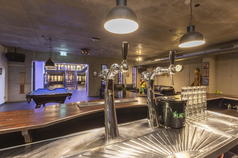 BedrijfsruimteaanValkenjachtstraat 17 - 19<br/> inTilburg