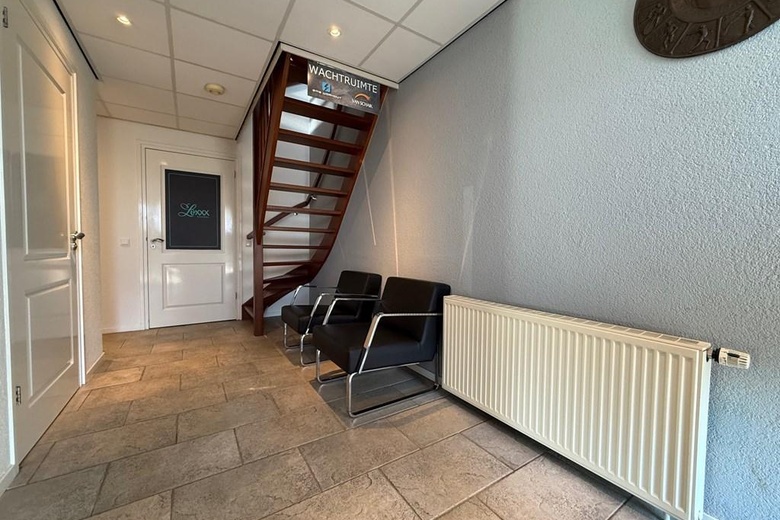 KantoorruimteaanBarneveldsestraat 21<br/> inRenswoude KantoorruimteaanBarneveldsestraat 21<br/> inRenswoude