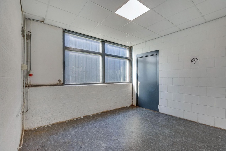 BedrijfsruimteaanHaarlemmerstraatweg 159<br/> inHalfweg