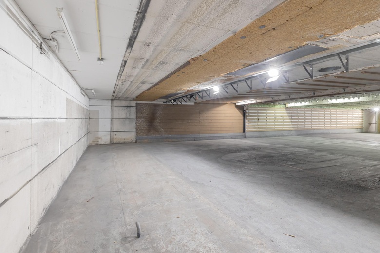 BedrijfsruimteaanTransportweg 21<br/> inNieuwkoop BedrijfsruimteaanTransportweg 21<br/> inNieuwkoop